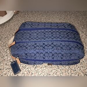 Authentic Coach Zipped Bag